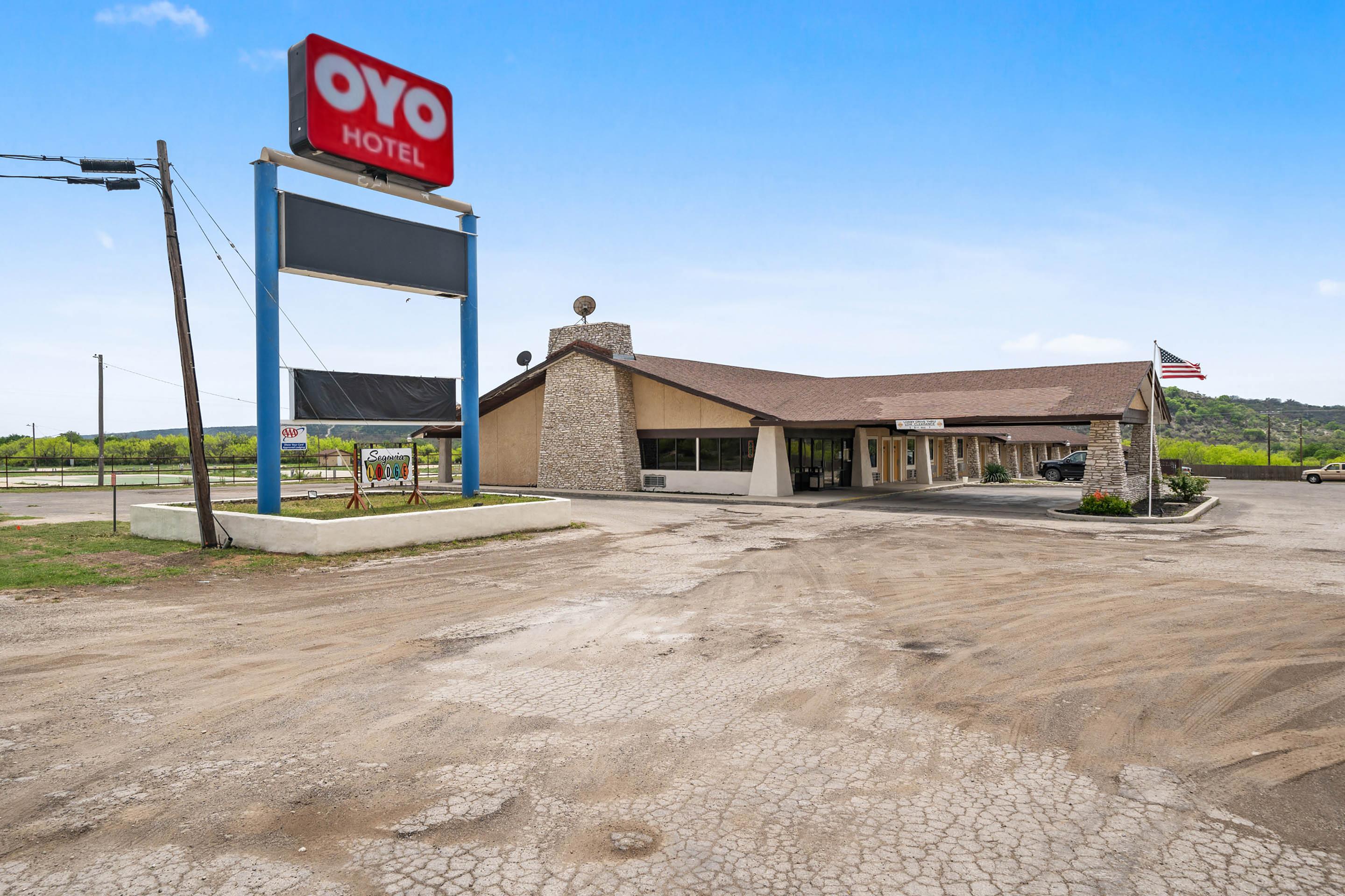 Oyo Hotel Junction Tx I-10 Esterno foto